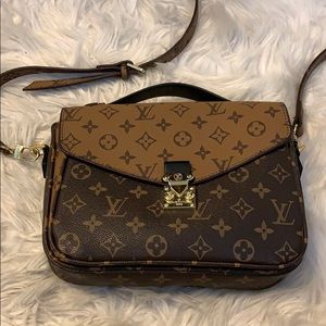 Brown two-toned crossbody bag